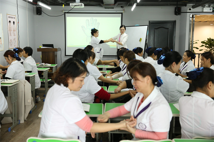 1659086878378892.jpg 培訓(xùn) (4).jpg