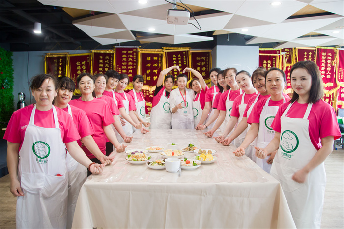 1662170969552896.jpg 培訓.jpg